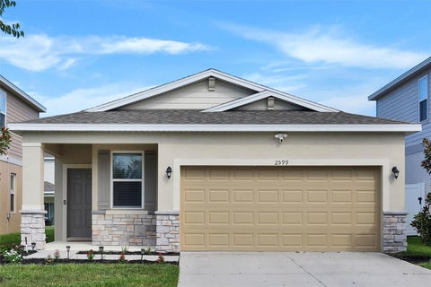 Photo of 2599 Avalon Park Boulevard, Tavares, FL 32778 (MLS # G5116754)