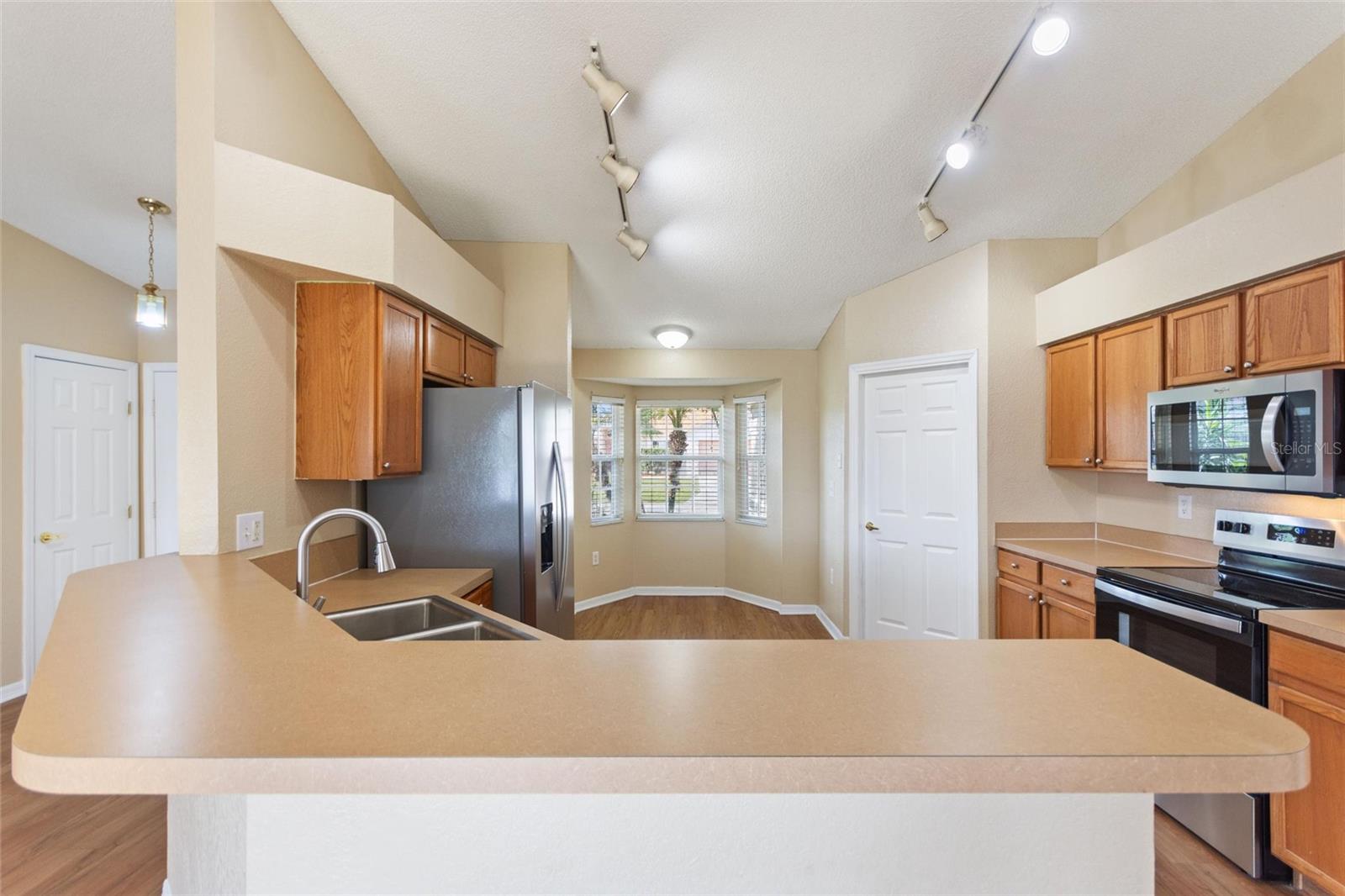 HIGHLAND SQUARE PH 2 - Residential