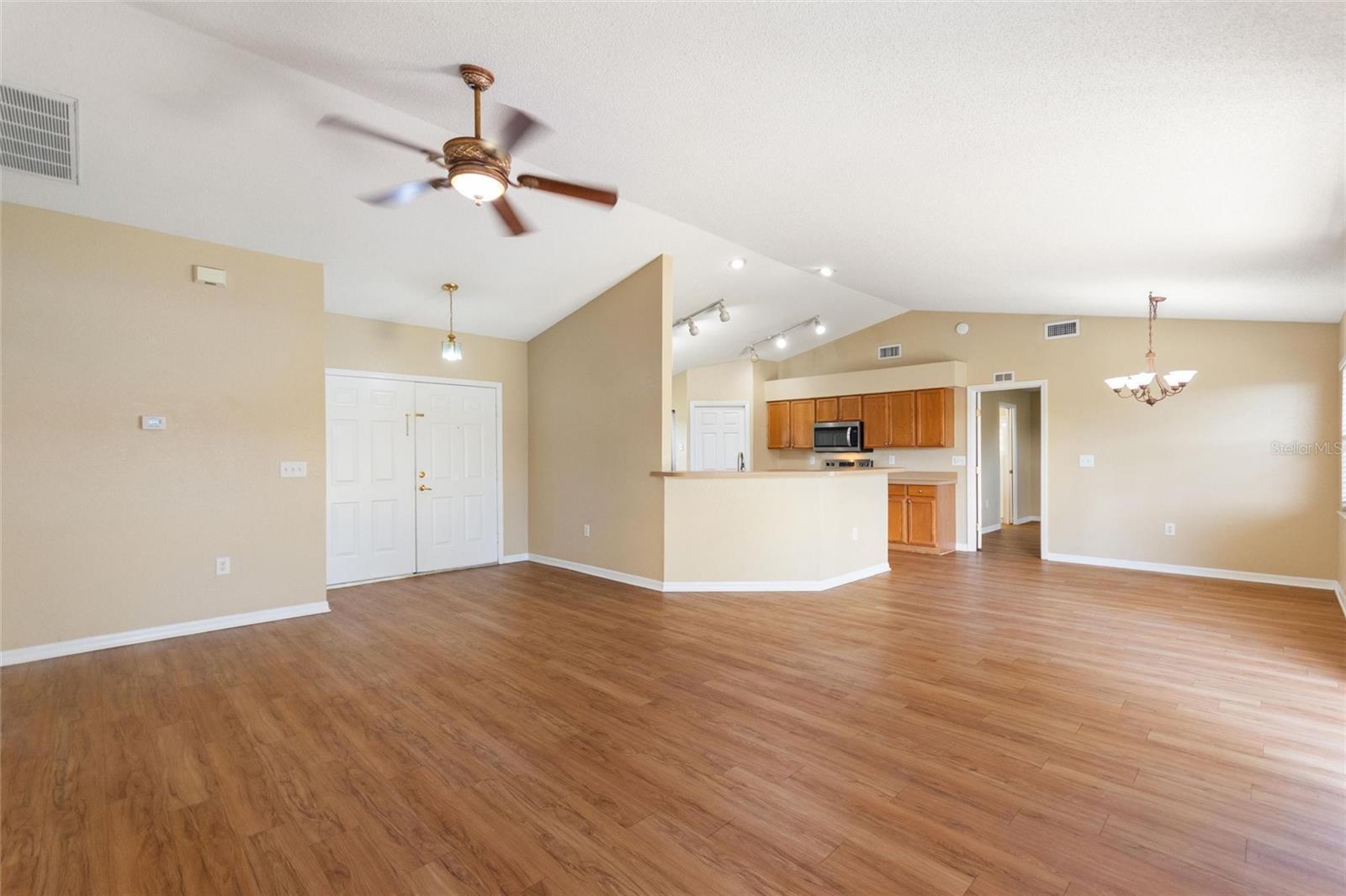 HIGHLAND SQUARE PH 2 - Residential