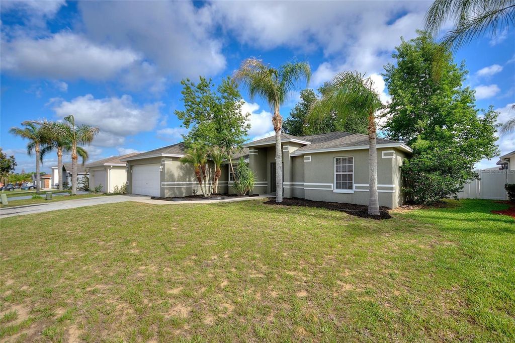 Photo of 206 Windridge Street, Davenport, FL 33837 (MLS # O6409583)