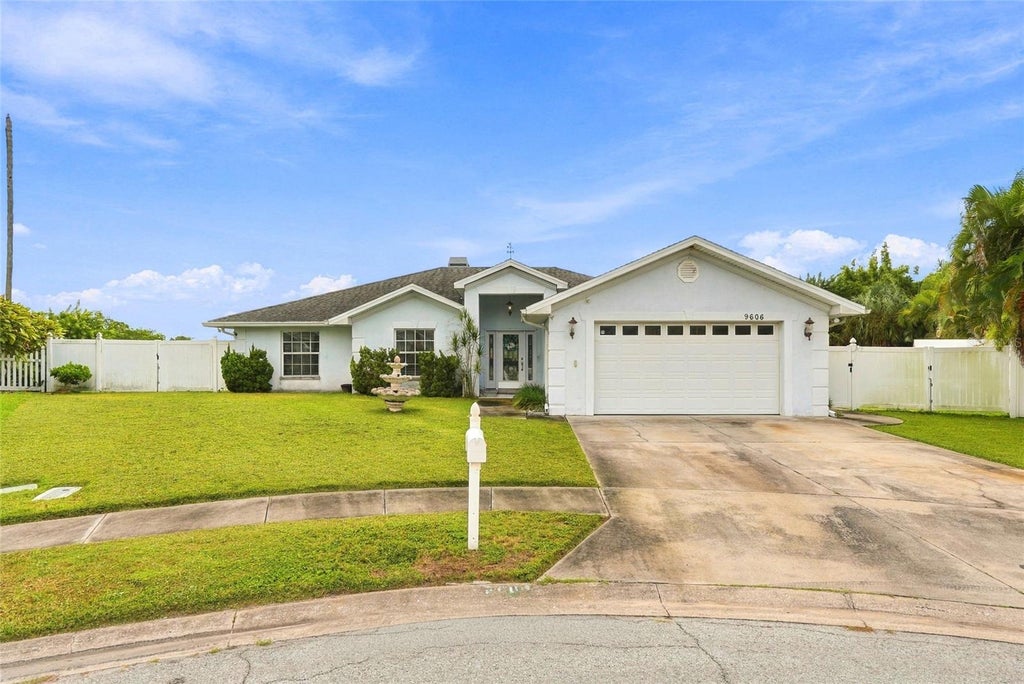 Photo of 9606 62nd Avenue N, St Petersburg, FL 33708 (MLS # TB8556001)