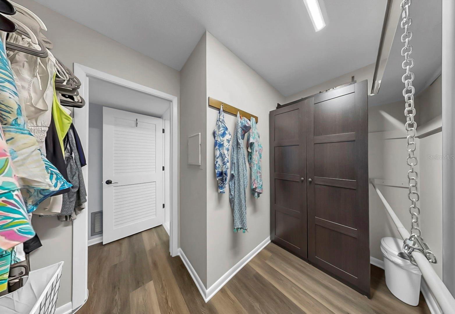 BAYWAY ISLES POINT BRITTANY FIVE - Residential