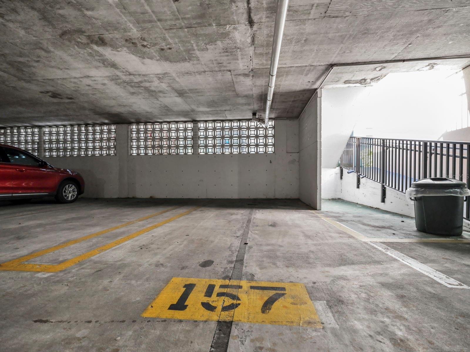 BAYWAY ISLES POINT BRITTANY FIVE - Residential