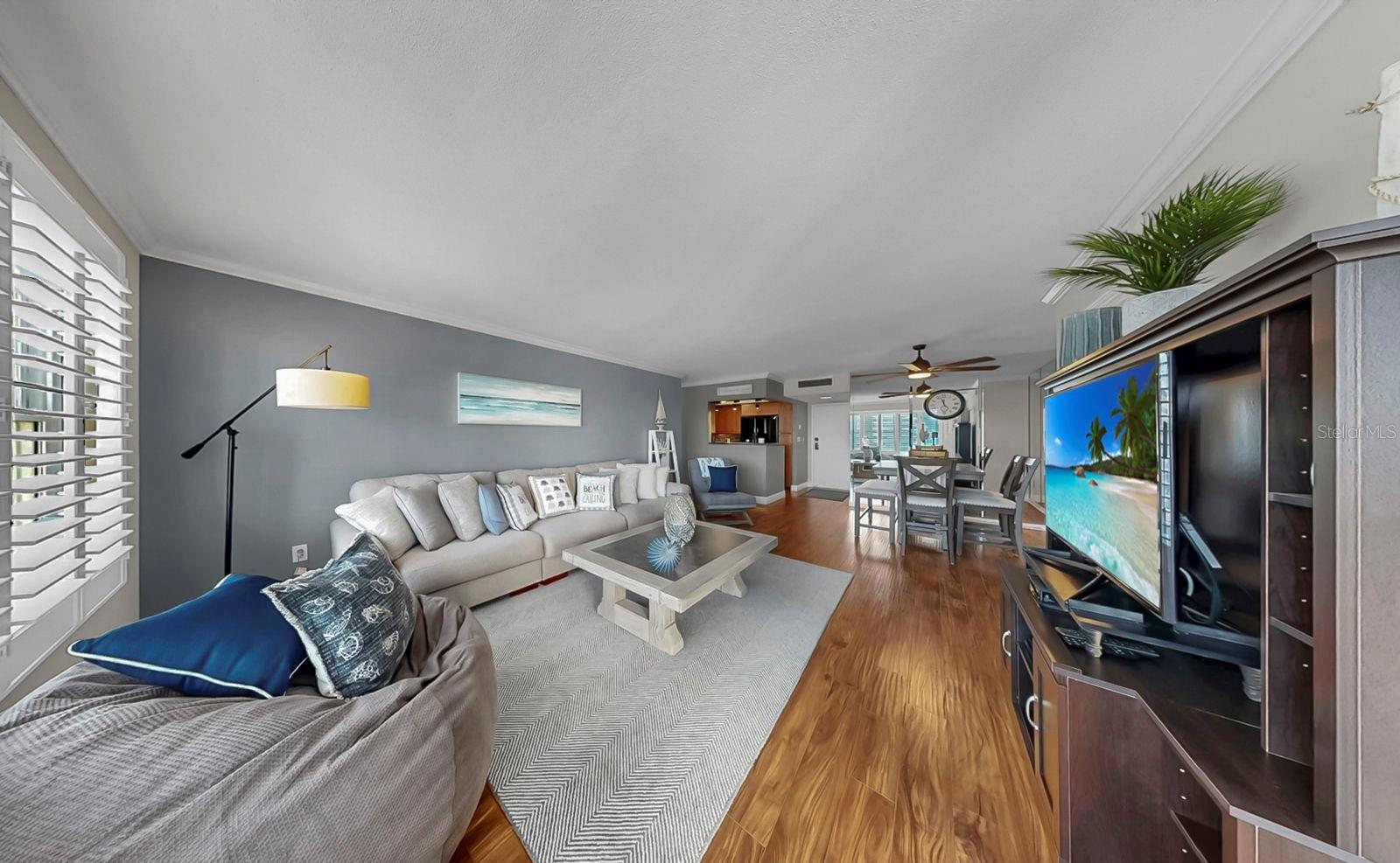 BAYWAY ISLES POINT BRITTANY FIVE - Residential