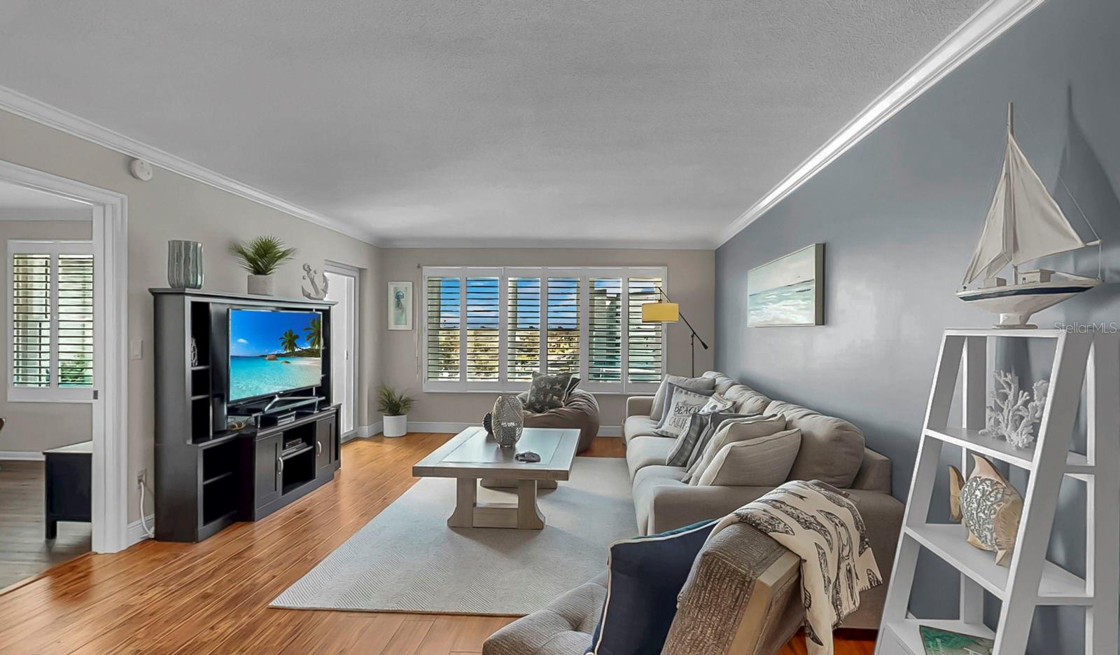 BAYWAY ISLES POINT BRITTANY FIVE - Residential