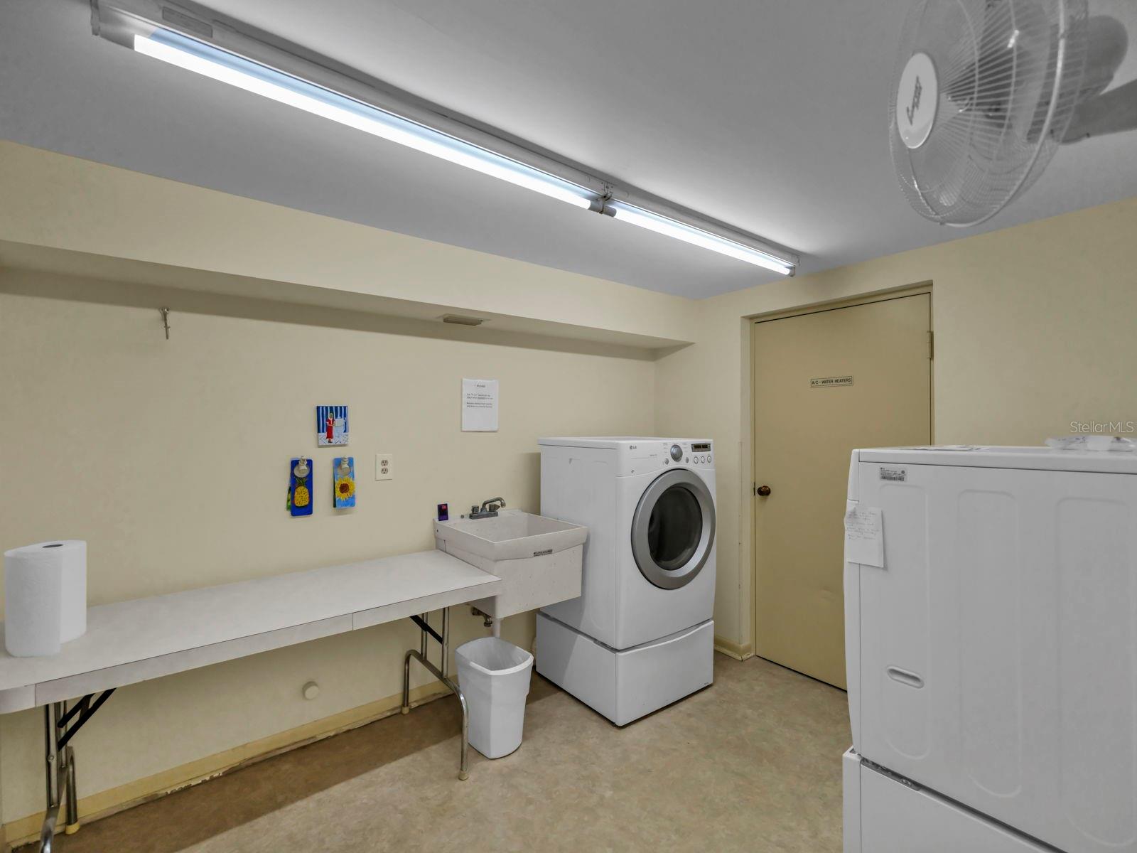 BAYWAY ISLES POINT BRITTANY FIVE - Residential