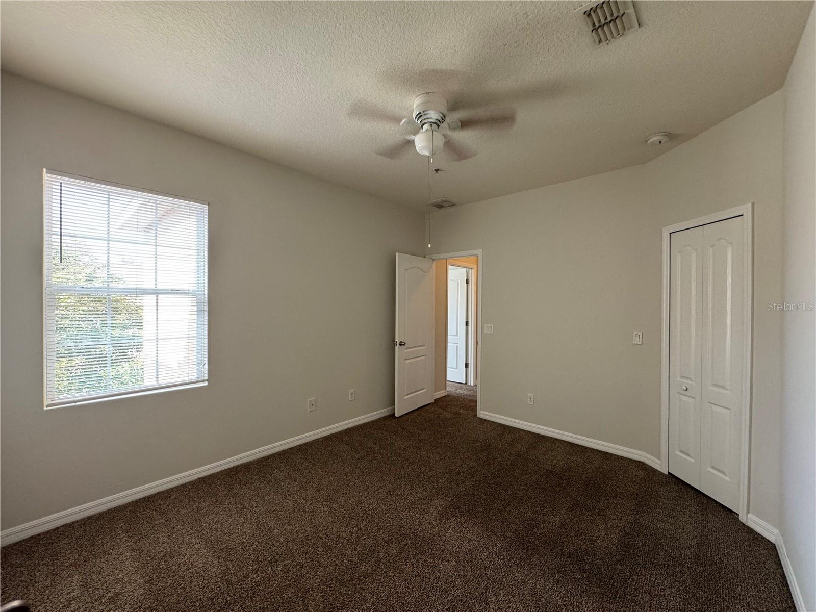 RESERVE AT MEADOW LAKE - Residential Lease