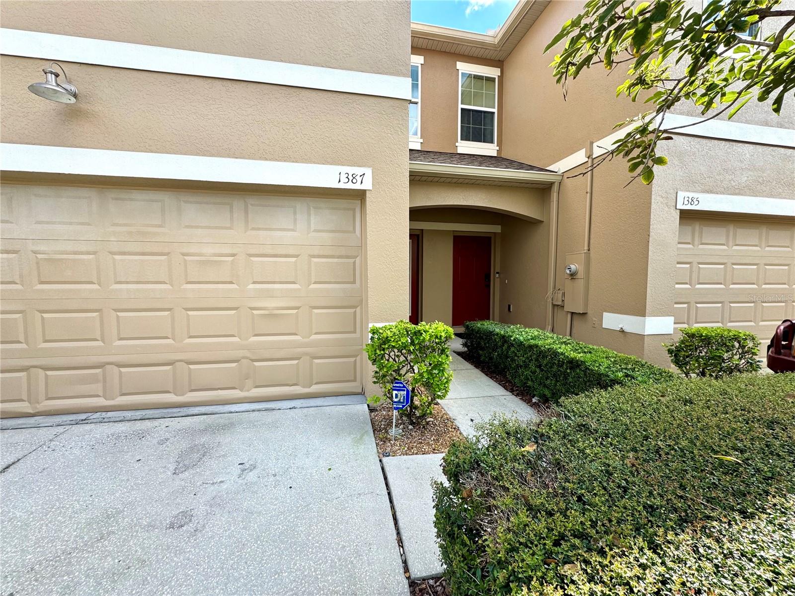 RESERVE AT MEADOW LAKE - Residential Lease