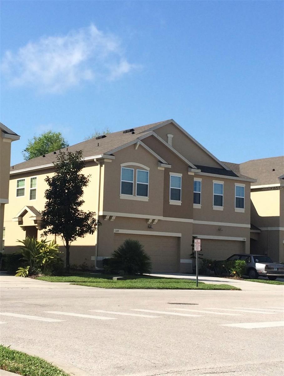 RESERVE AT MEADOW LAKE - Residential Lease