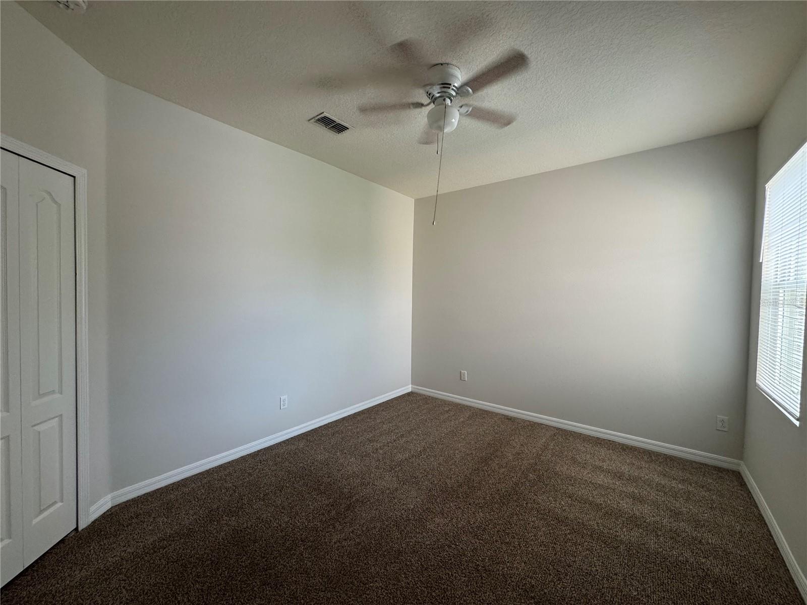 RESERVE AT MEADOW LAKE - Residential Lease