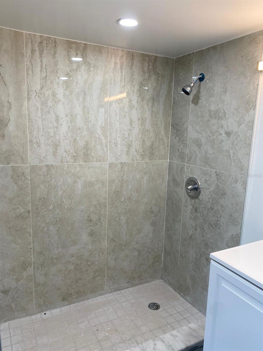 EQUESTRIAN ACRES - Residential