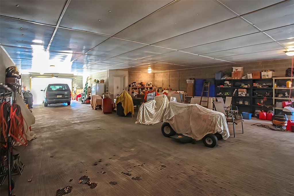 Photo of 1331 34th Street NW, Winter Haven, FL 33881 (MLS # L4959219)