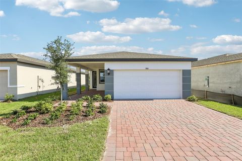 Photo of 3880 Giorgio Drive, Winter Haven, FL 33884 (MLS # O6291023)