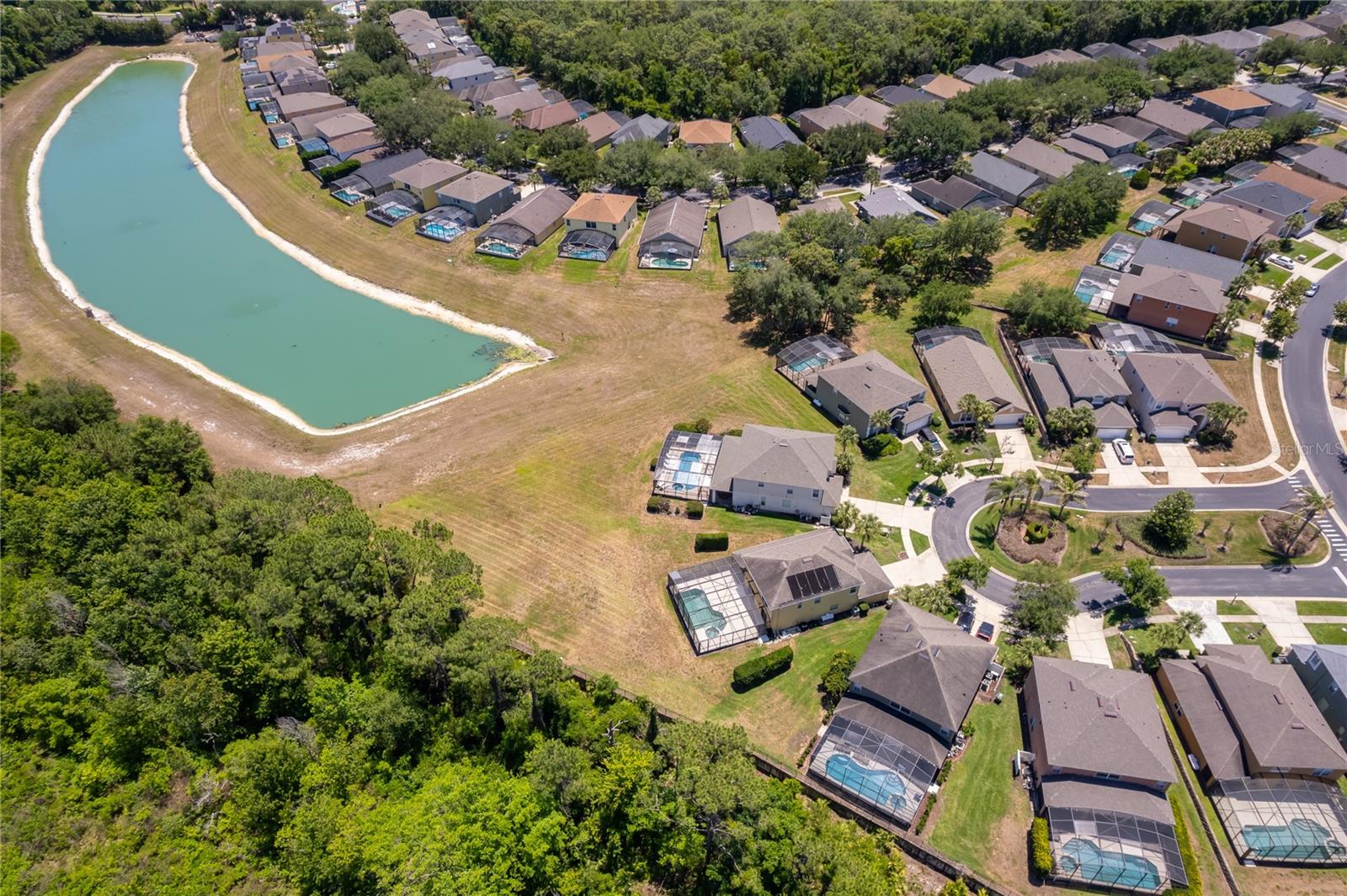 EMERALD ISLAND RESORT PH 5B - Residential