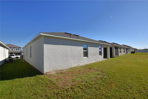 A home in AUBURNDALE