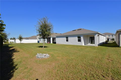 A home in AUBURNDALE