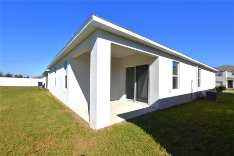 A home in AUBURNDALE