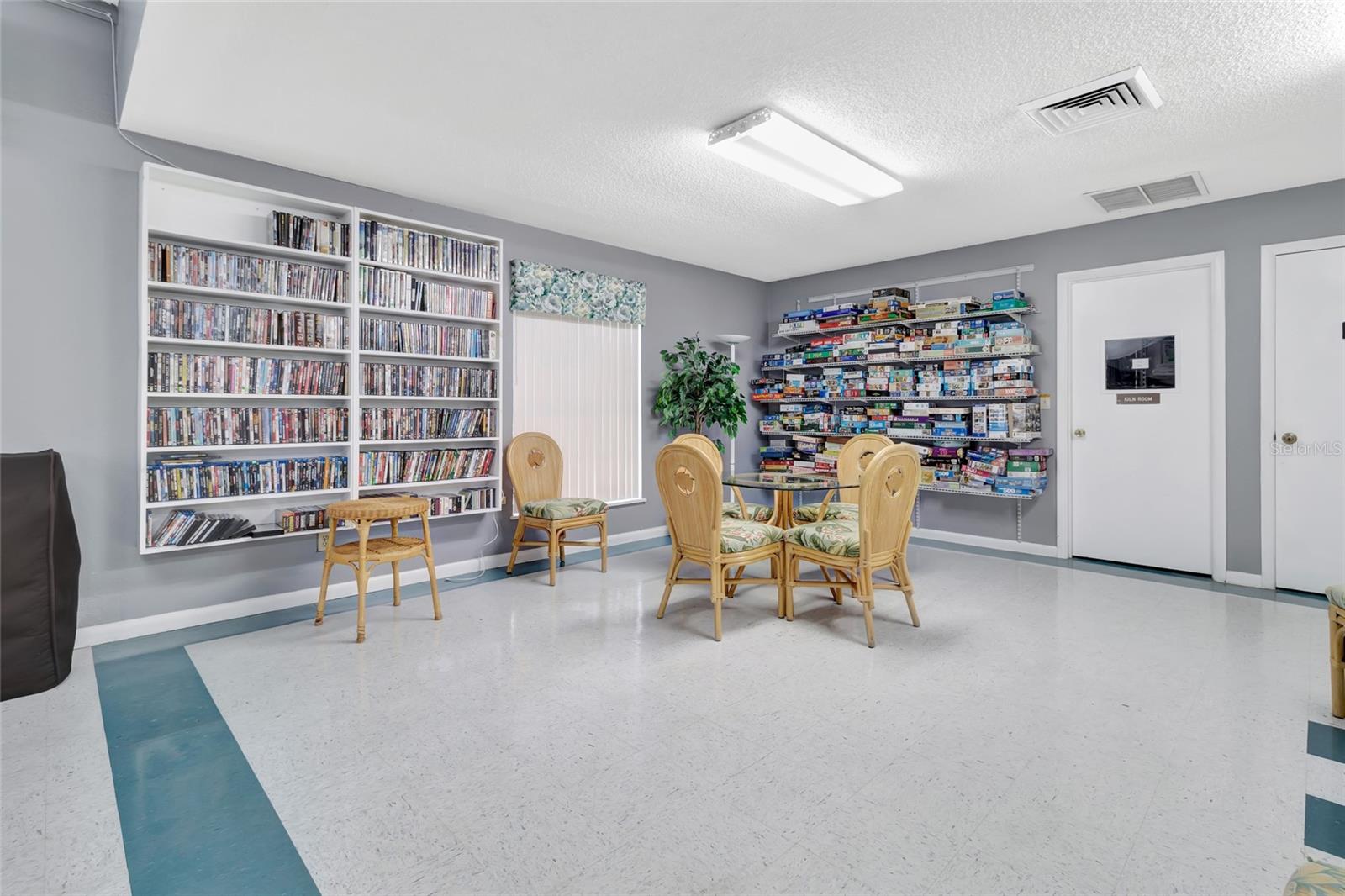 SCOTTISH HIGHLANDS CONDO PH B - Residential