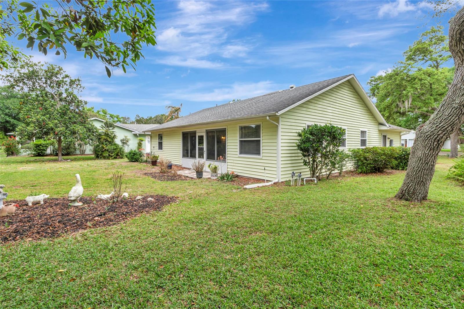 SCOTTISH HIGHLANDS CONDO PH B - Residential