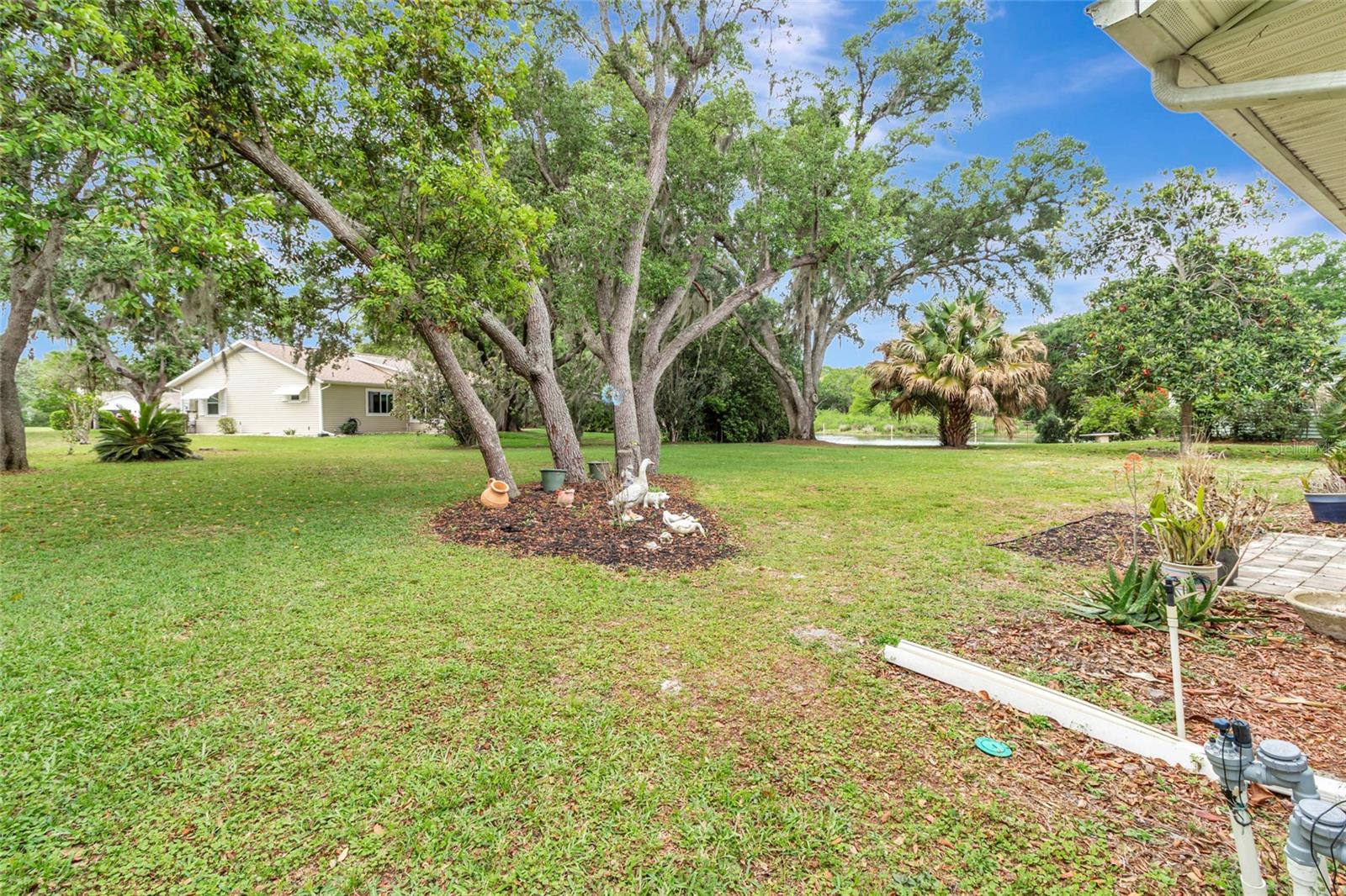 SCOTTISH HIGHLANDS CONDO PH B - Residential