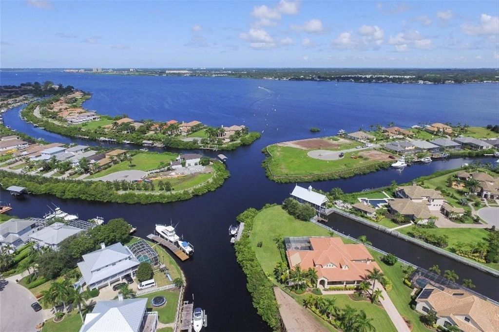 Photo of 4619 Swordfish Drive, Bradenton, FL 34208 (MLS # TB8427410)