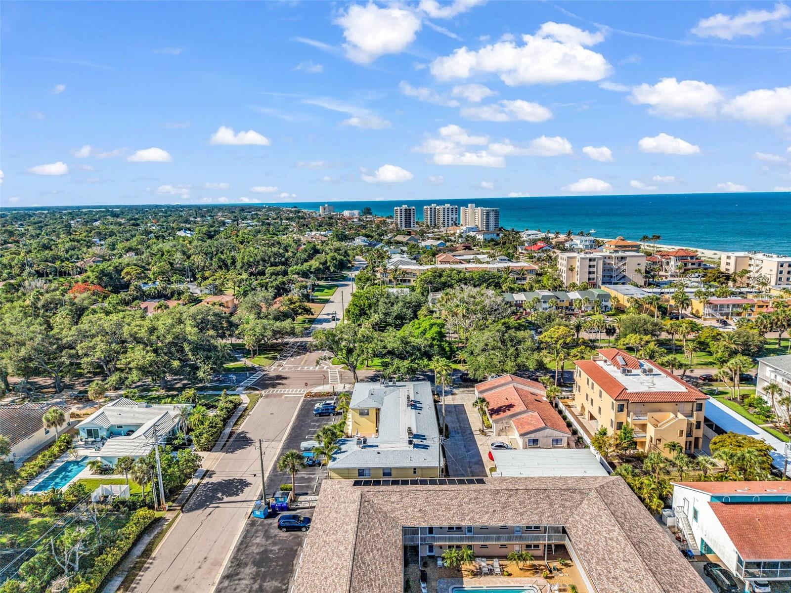 COCO PALMS - Residential