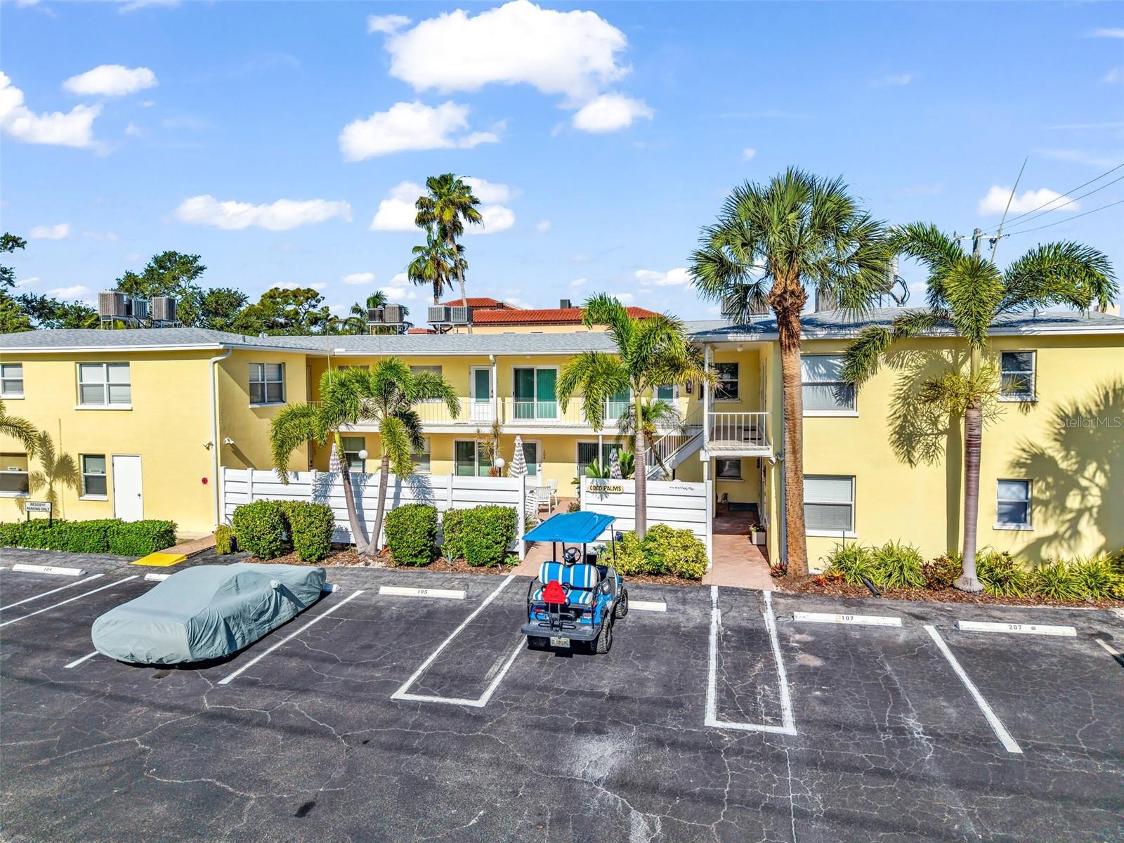 COCO PALMS - Residential