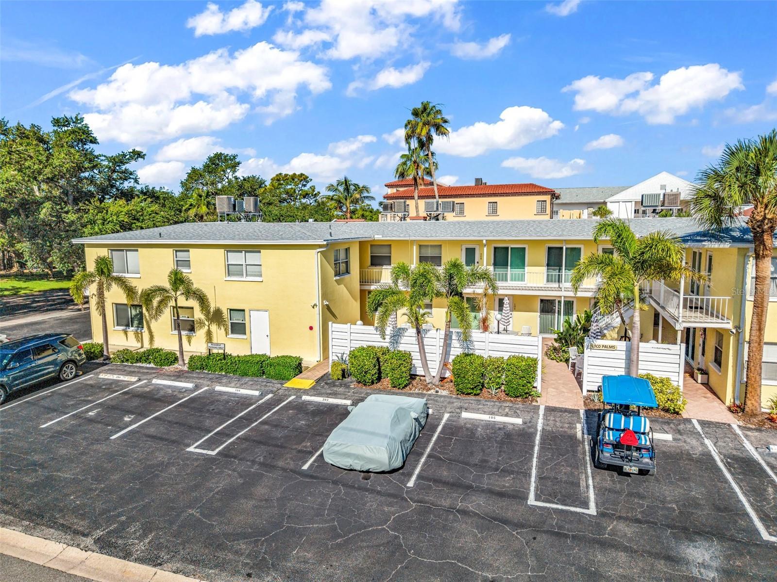 COCO PALMS - Residential