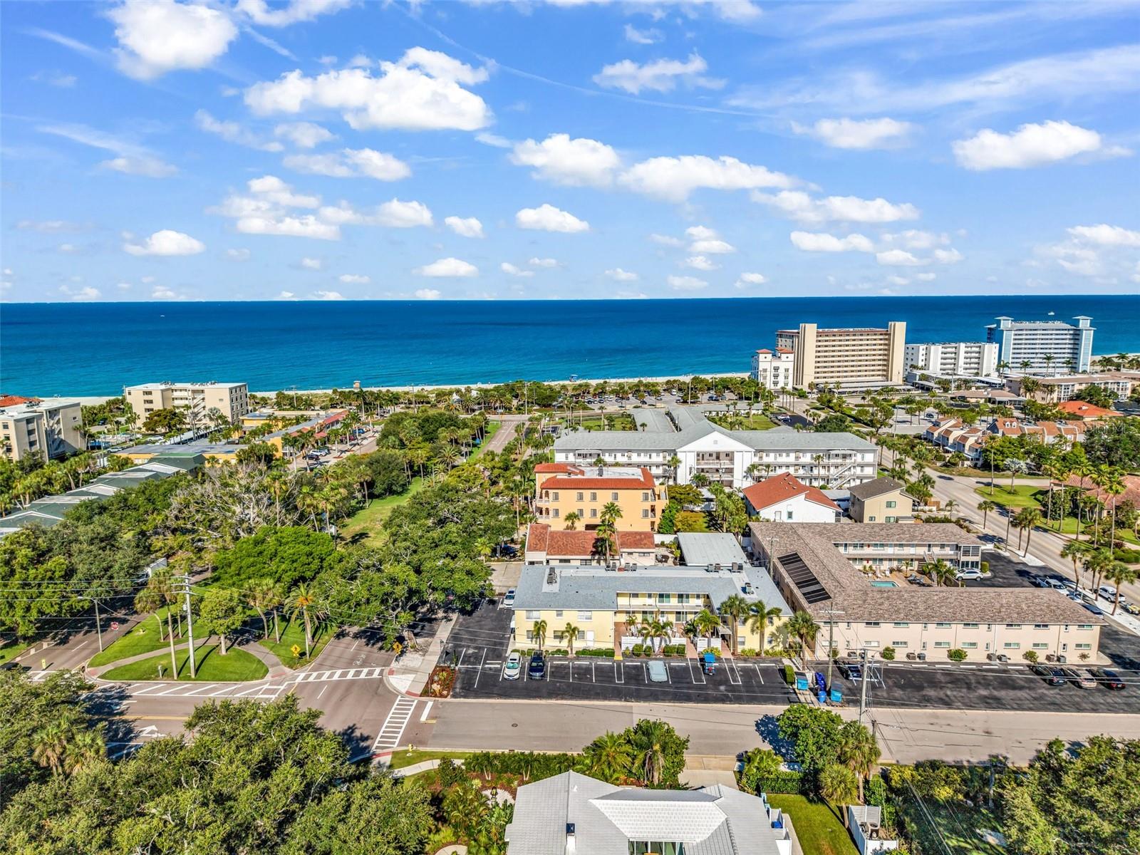 COCO PALMS - Residential