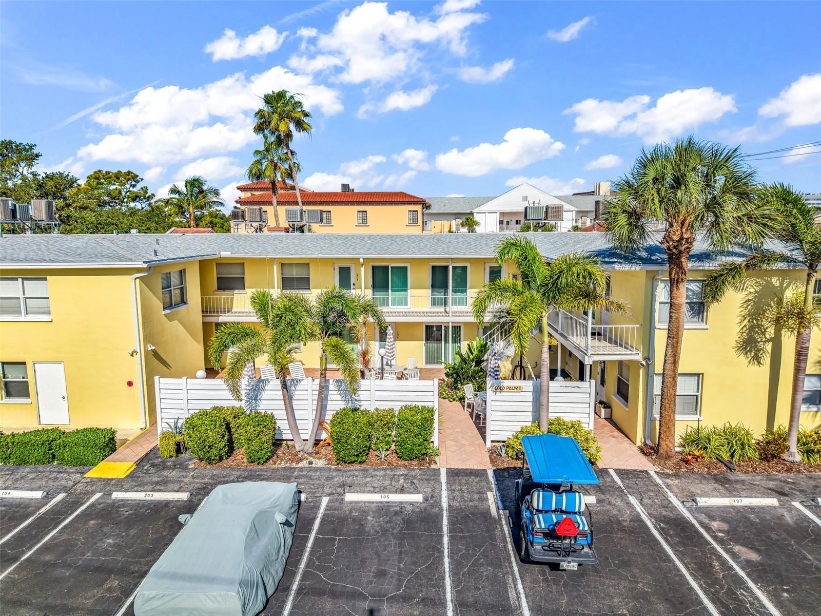 COCO PALMS - Residential