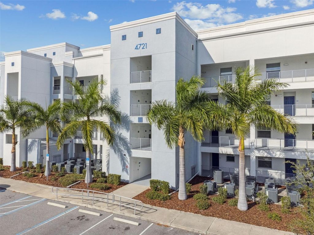 Photo of 4721 Clock Tower Drive #107, Kissimmee, FL 34746 (MLS # S5139599)