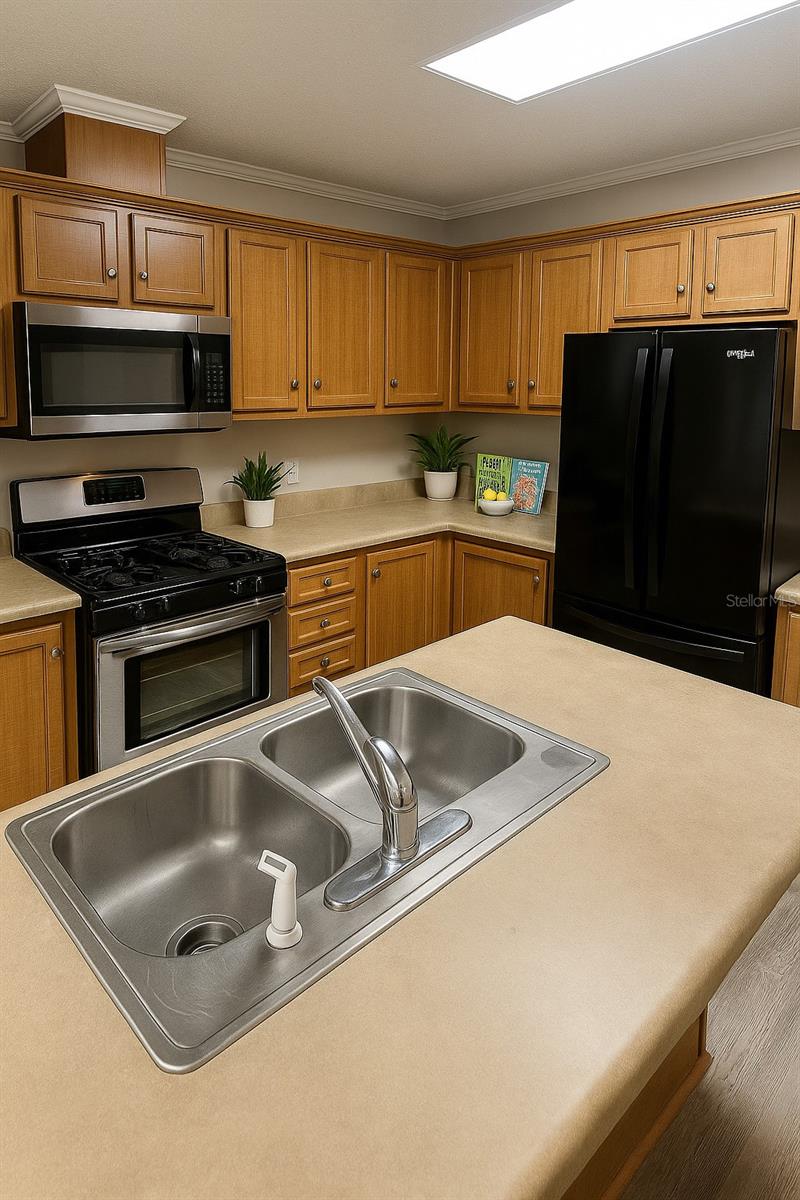 CANDLELIGHT GROVES - Residential