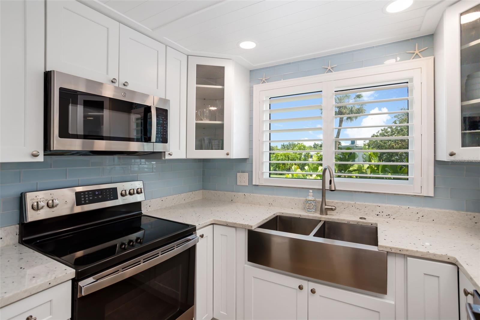 SPANISH MAIN YACHT CLUB CONDO - Residential