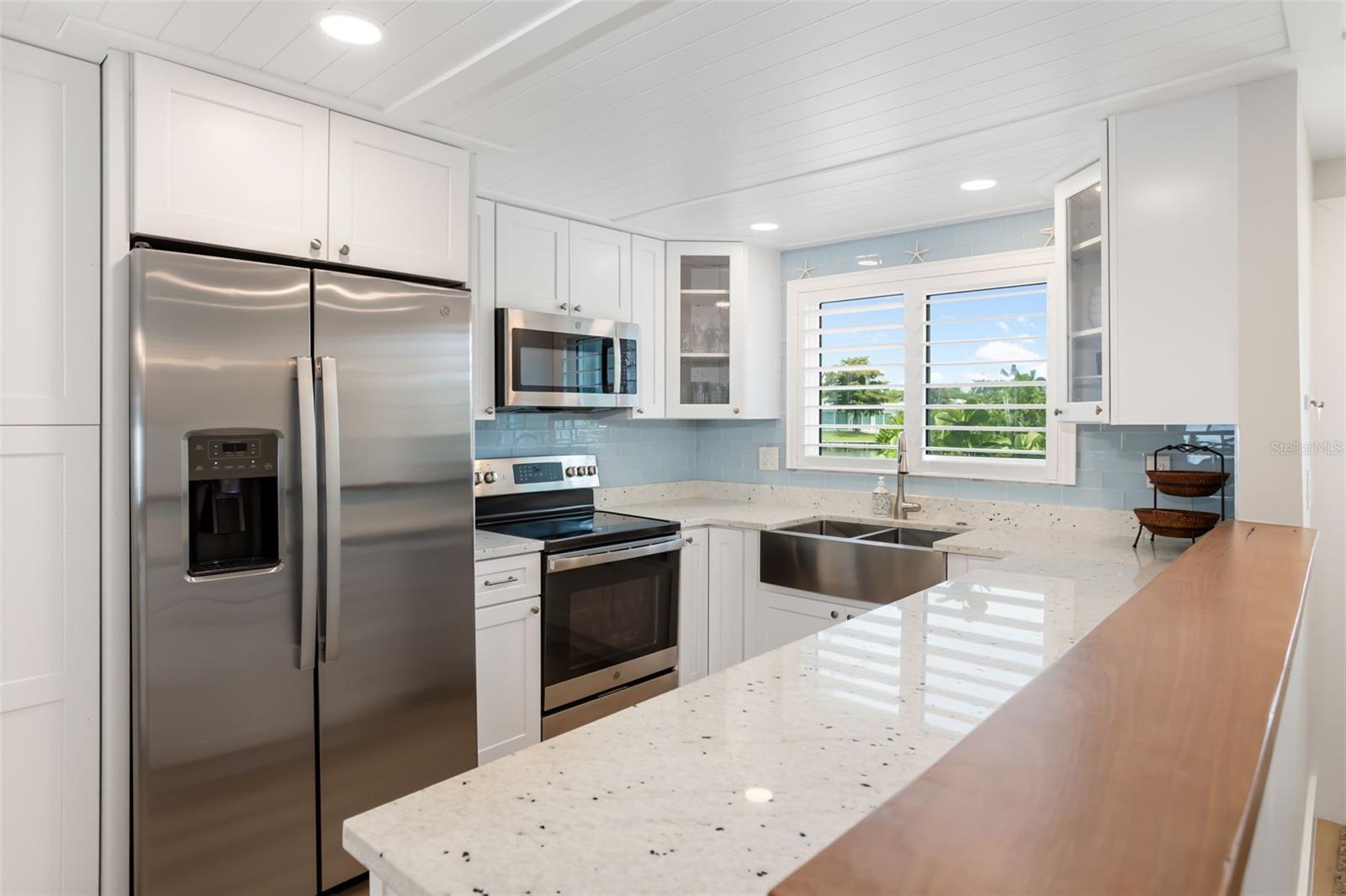 SPANISH MAIN YACHT CLUB CONDO - Residential