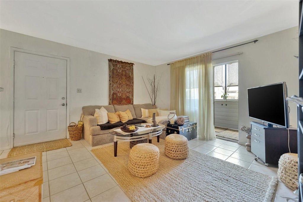 Photo of 1400 Gandy Boulevard N #1501, St Petersburg, FL 33702 (MLS # TB8543738)
