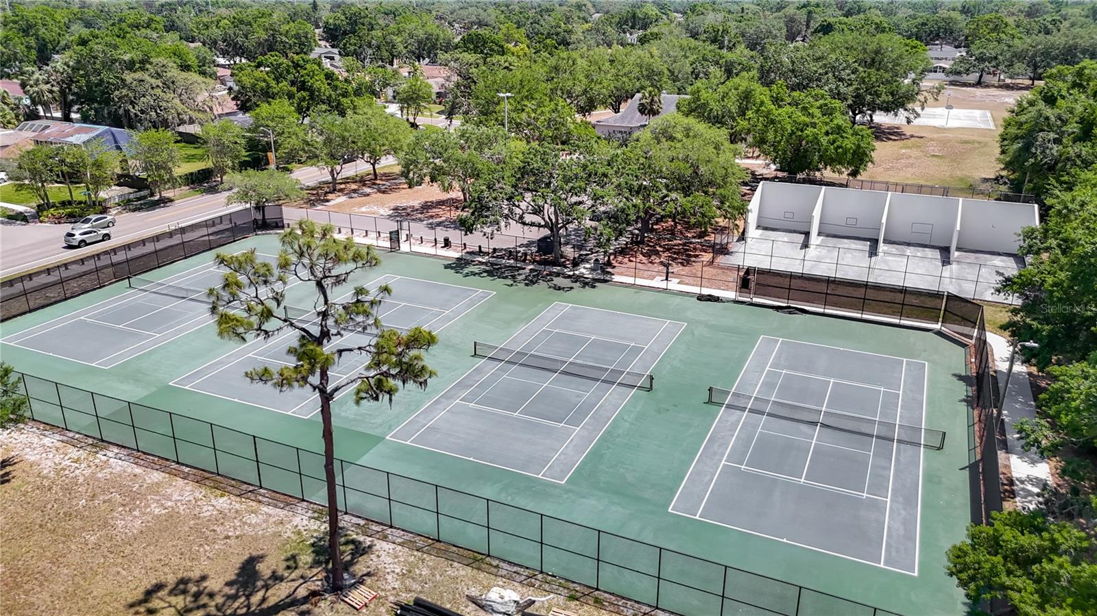 BLOOMINGDALE SEC C UNIT 1 - Residential