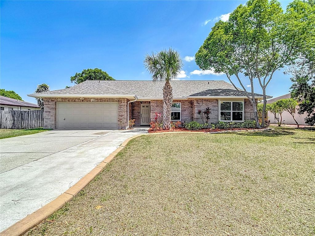 Photo of 3810 Hollister Place, Brandon, FL 33511 (MLS # TB8481498)