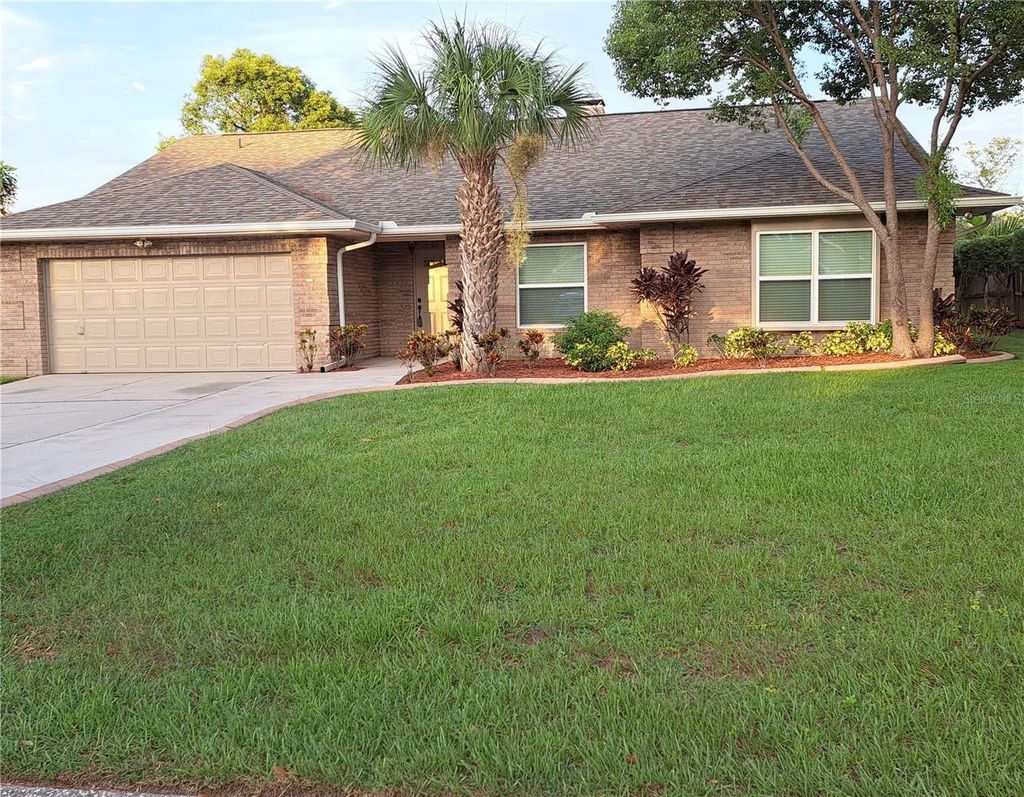 Photo of 3810 Hollister Place, Brandon, FL 33511 (MLS # TB8481498)