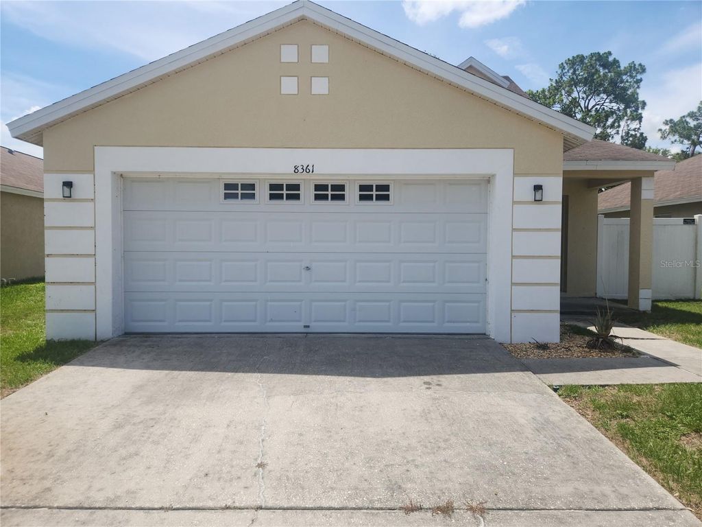 Photo of 8361 Silverbell Loop, Brooksville, FL 34613 (MLS # TB8406603)