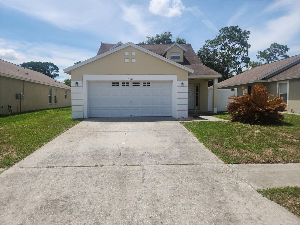 Photo of 8361 Silverbell Loop, Brooksville, FL 34613 (MLS # TB8406603)