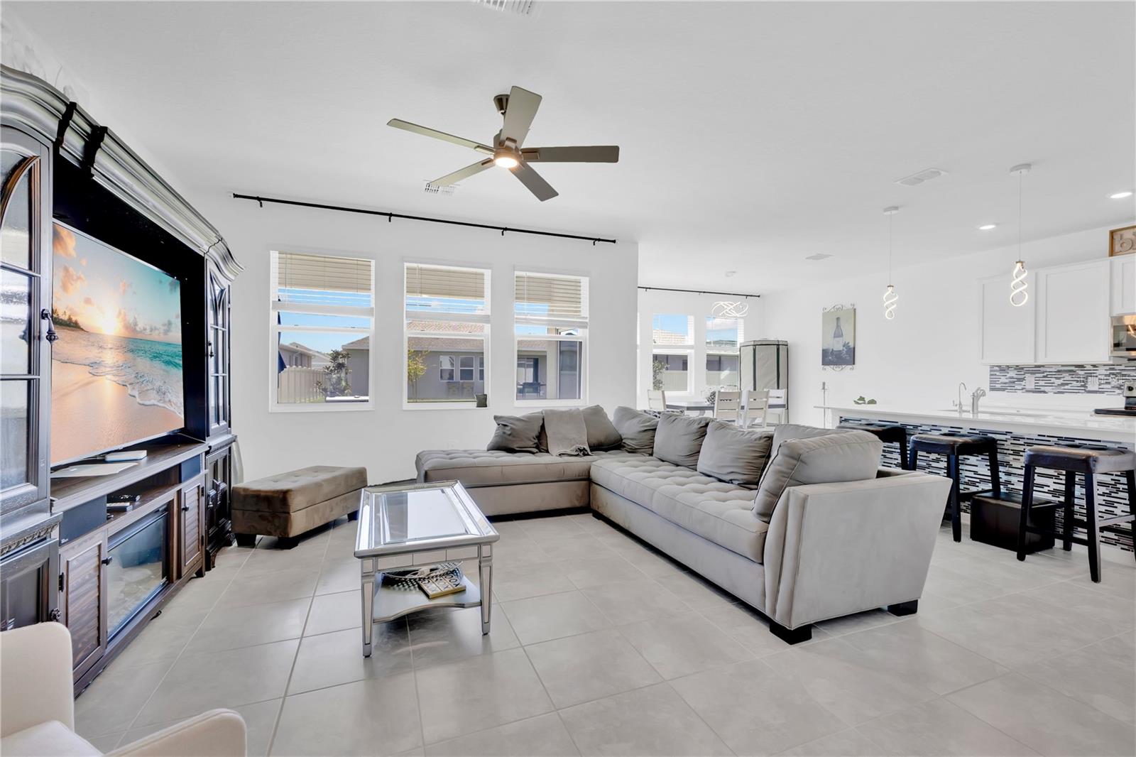 4212 PEBBLES THROW DRIVE