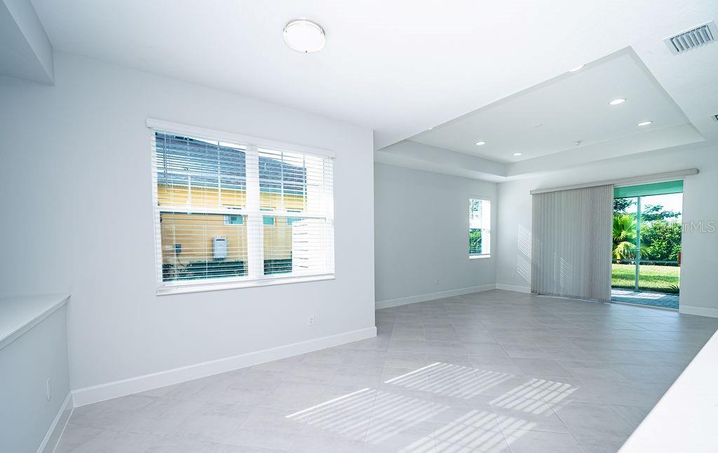LATITUDE/DAYTONA BEACH PH 2A - Residential Lease