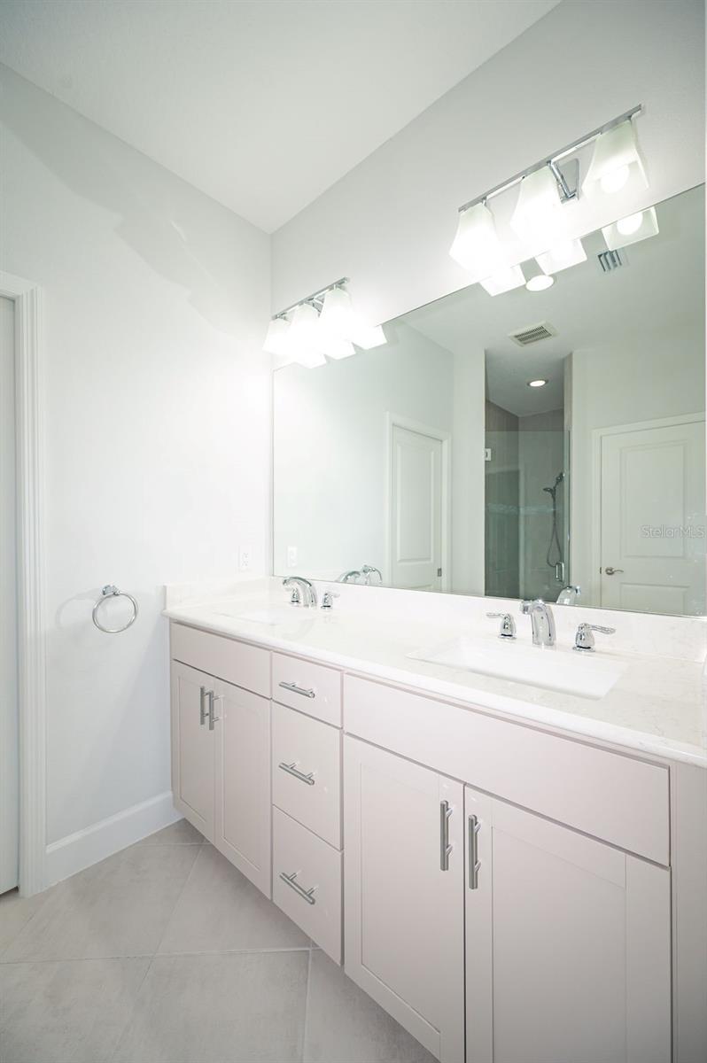 LATITUDE/DAYTONA BEACH PH 2A - Residential Lease