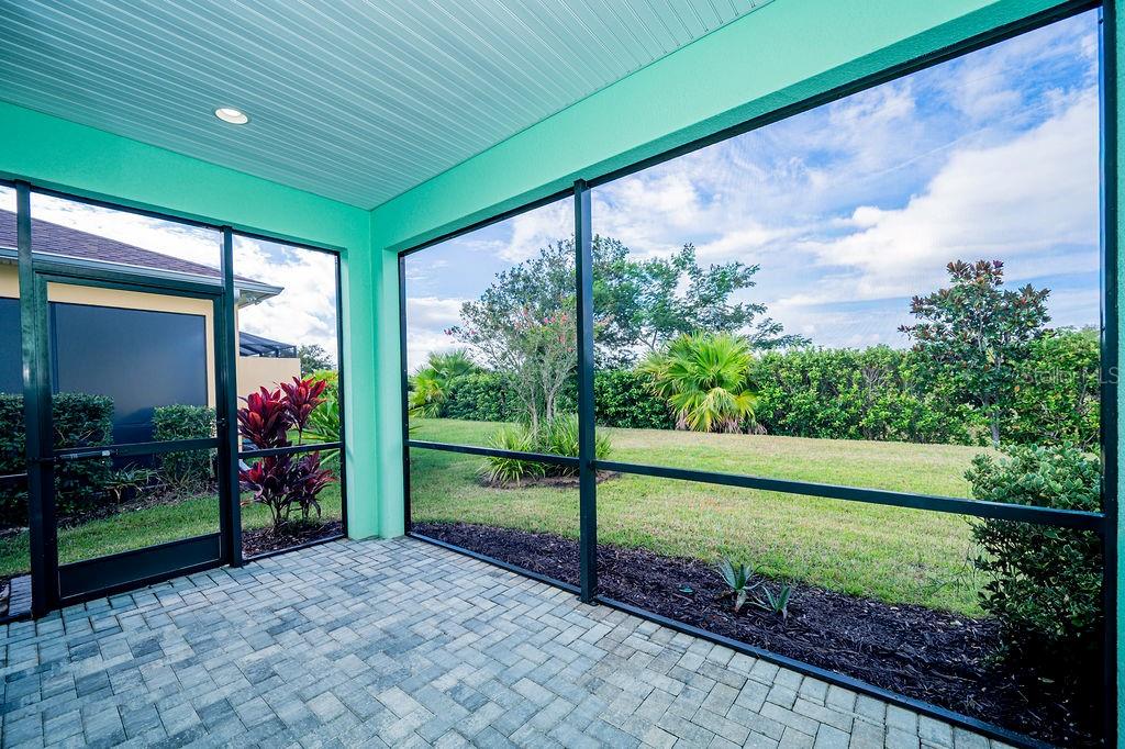 LATITUDE/DAYTONA BEACH PH 2A - Residential Lease