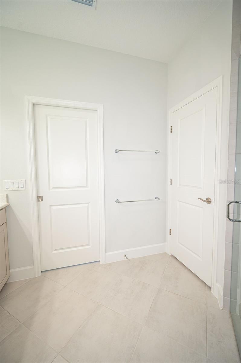 LATITUDE/DAYTONA BEACH PH 2A - Residential Lease