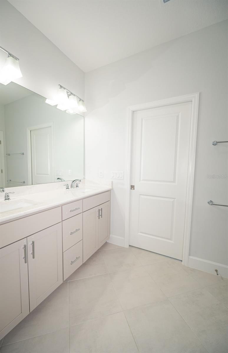 LATITUDE/DAYTONA BEACH PH 2A - Residential Lease