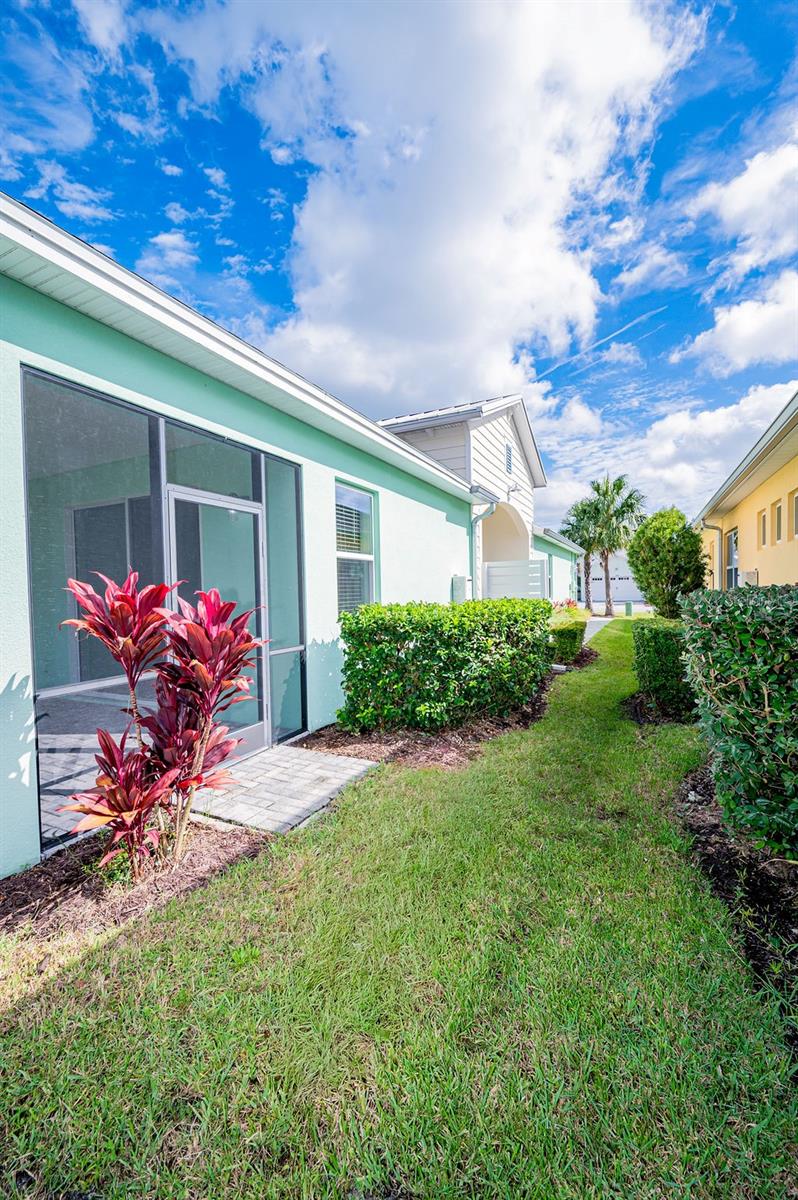 LATITUDE/DAYTONA BEACH PH 2A - Residential Lease
