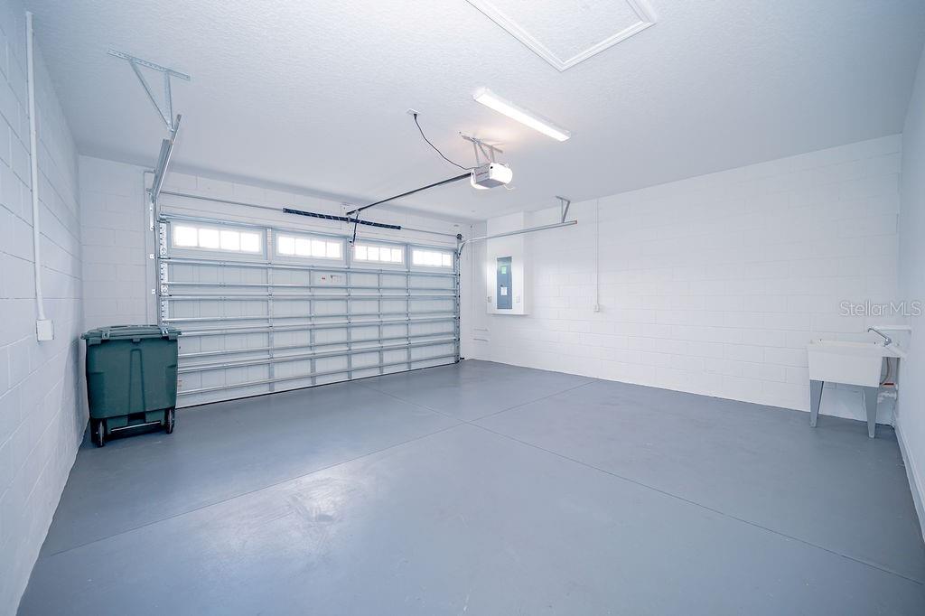 LATITUDE/DAYTONA BEACH PH 2A - Residential Lease