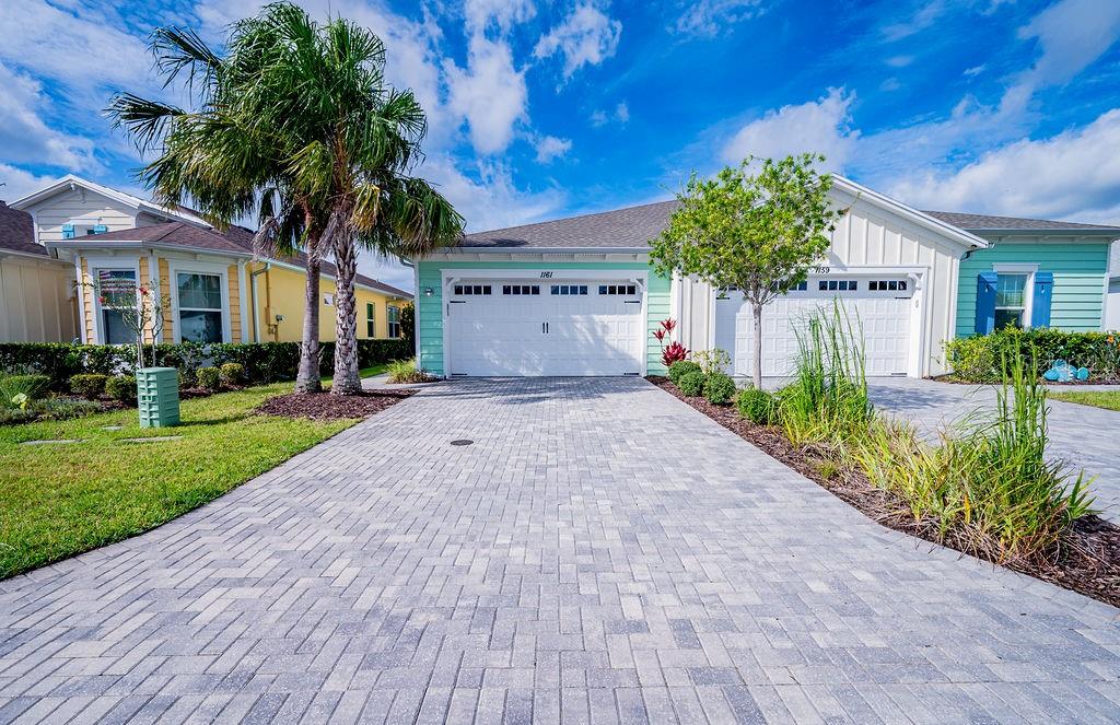 LATITUDE/DAYTONA BEACH PH 2A - Residential Lease
