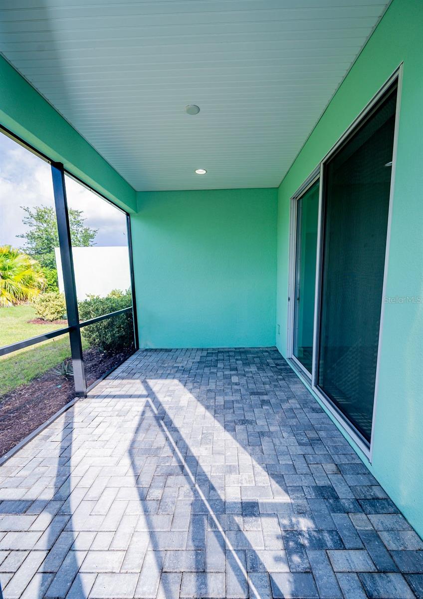 LATITUDE/DAYTONA BEACH PH 2A - Residential Lease